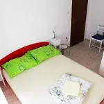 Pina 스플리트