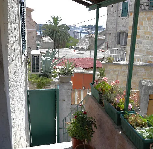 皮娜公寓 公寓 *