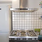 Pina Apartament *